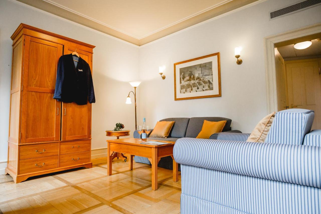 Residenz Weingut Schloss Reinhartshausen Bed & Breakfast Eltville am Rhein Dış mekan fotoğraf